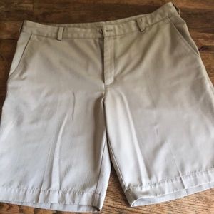 Mens Nike golf short